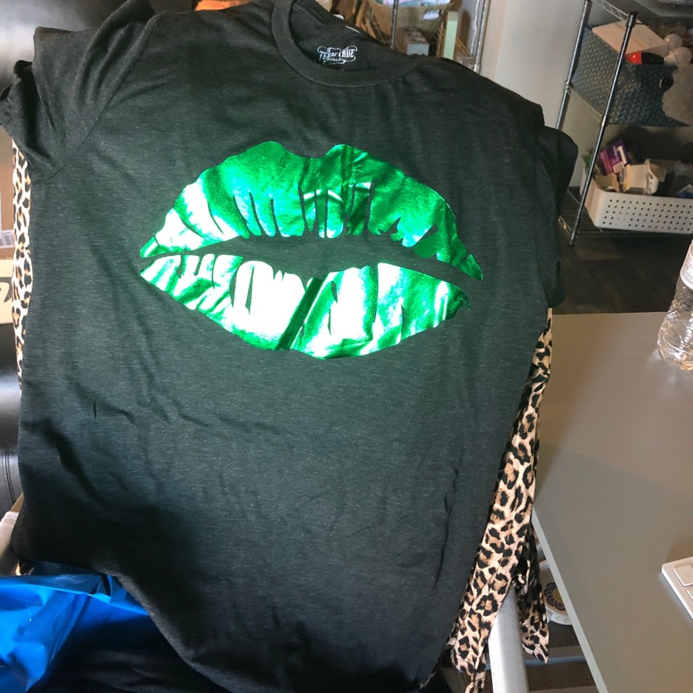Green metallic lip St. Patrick’s Day shirt
